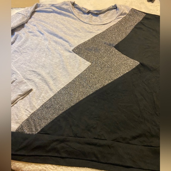 Terez BLACK LIGHTNING BOLT CREW NECK IN GRAY Small - Picture 6 of 11